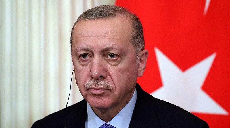 Erdogan ameaça ação militar